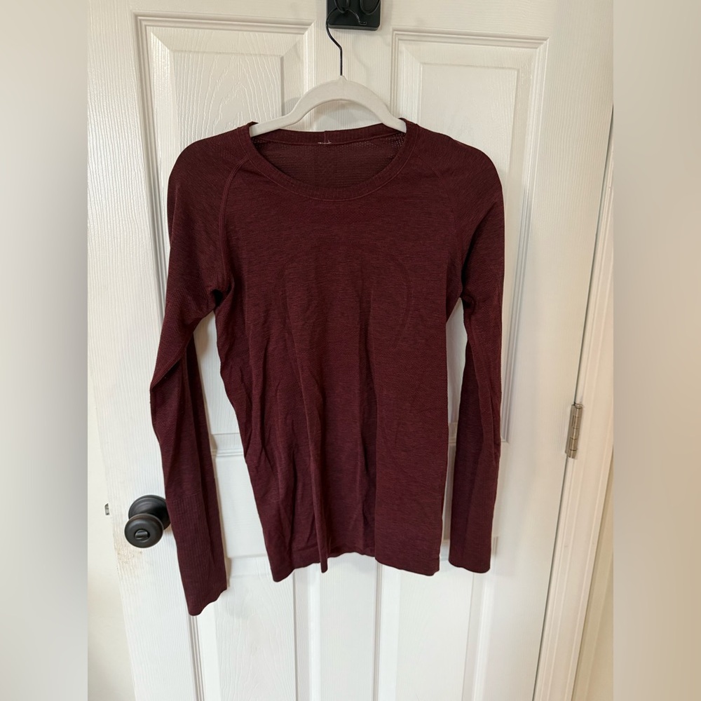 Lululemon Maroon Women’s Long Sleeve Swiftly Tech Size 8